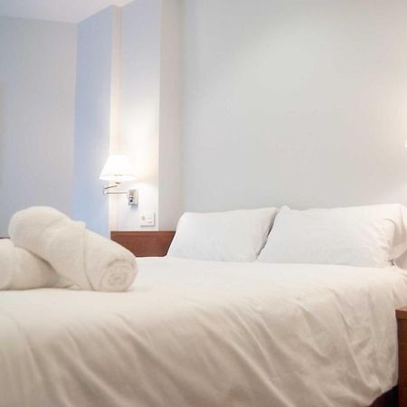 Apartamentos Dr28 A 250 M De La Playa Fuengirola Ngoại thất bức ảnh